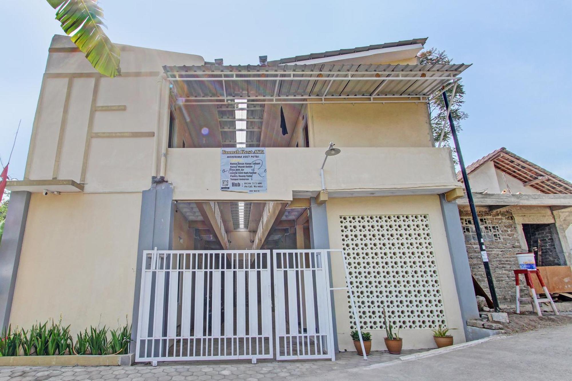 Hotel Oyo Life 93034 Ayri Salatiga